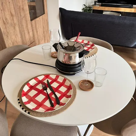 Alte Naeherei شقة *
